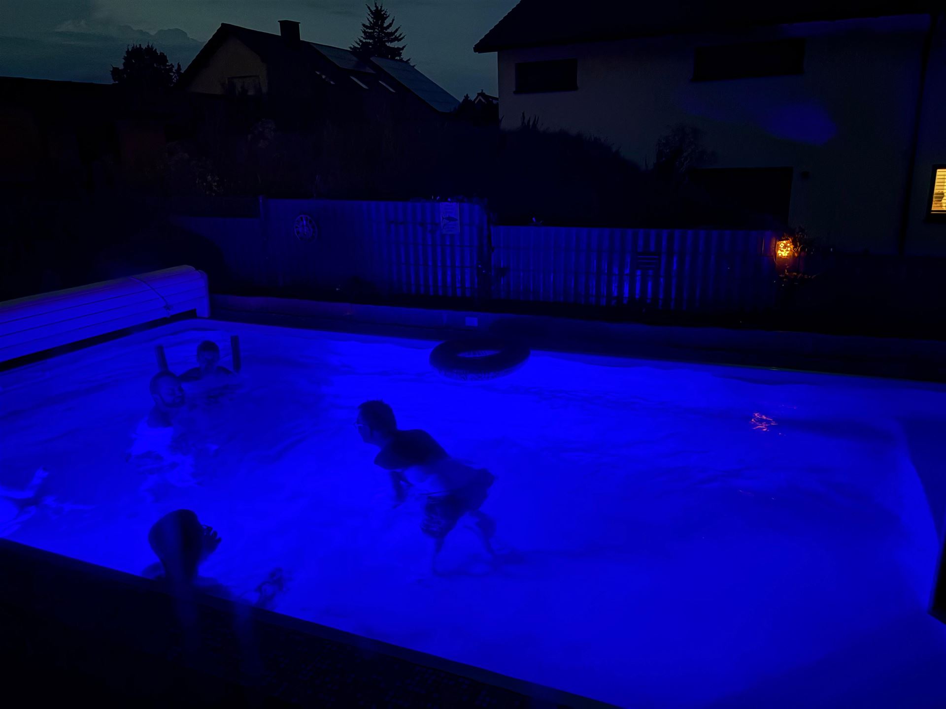 Garage 16